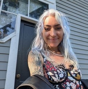 Meet your Posher, Olive